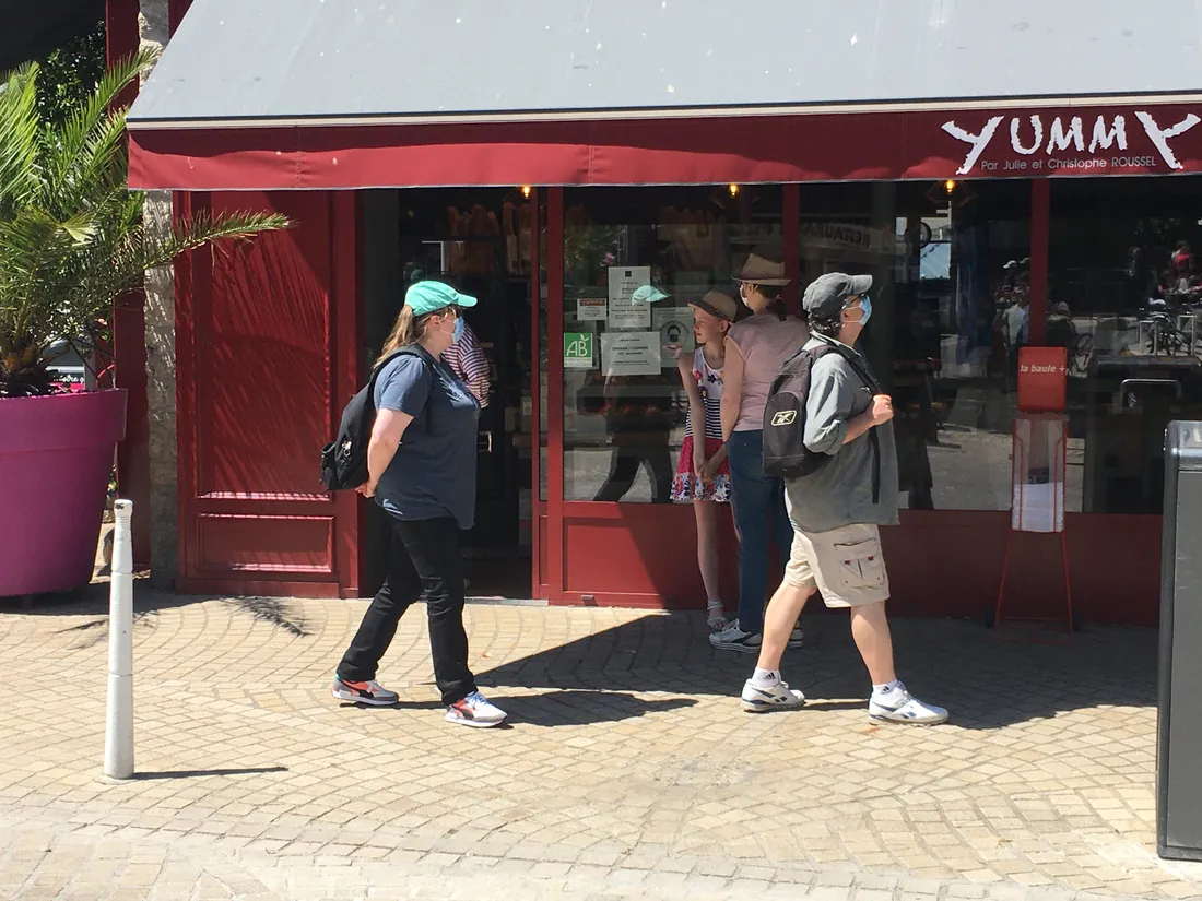 Le masque de retour en extérieur dans les rues de la Baule